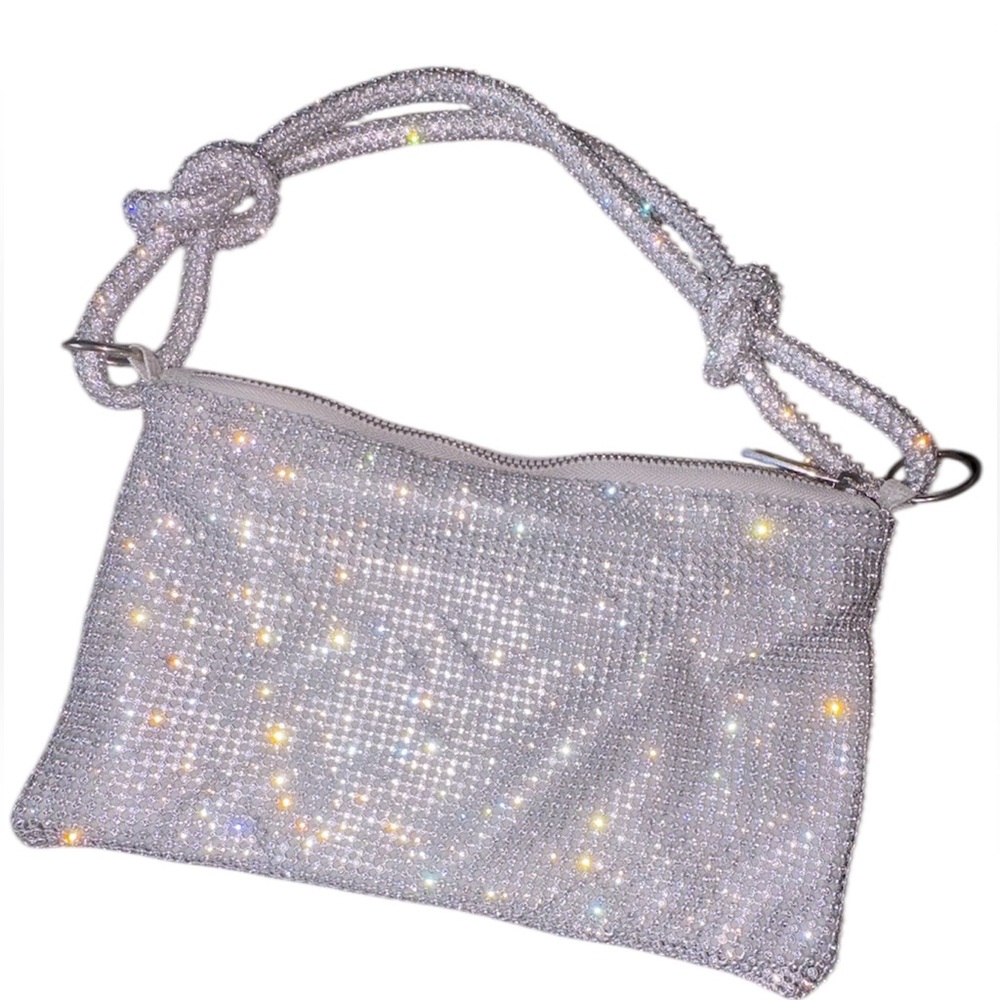 Elegant Gold and Silver Women's Handbag Set - Picture 2 of 3